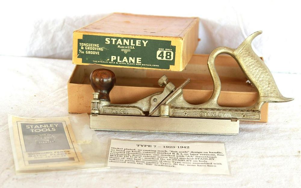 Lot 309: Stanley #48 Plane with box