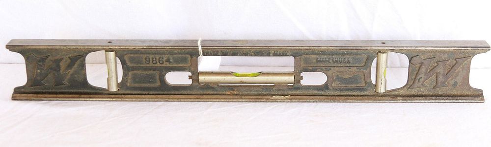 Lot 313: 18" Winchester #9864 Double Plumb & Level