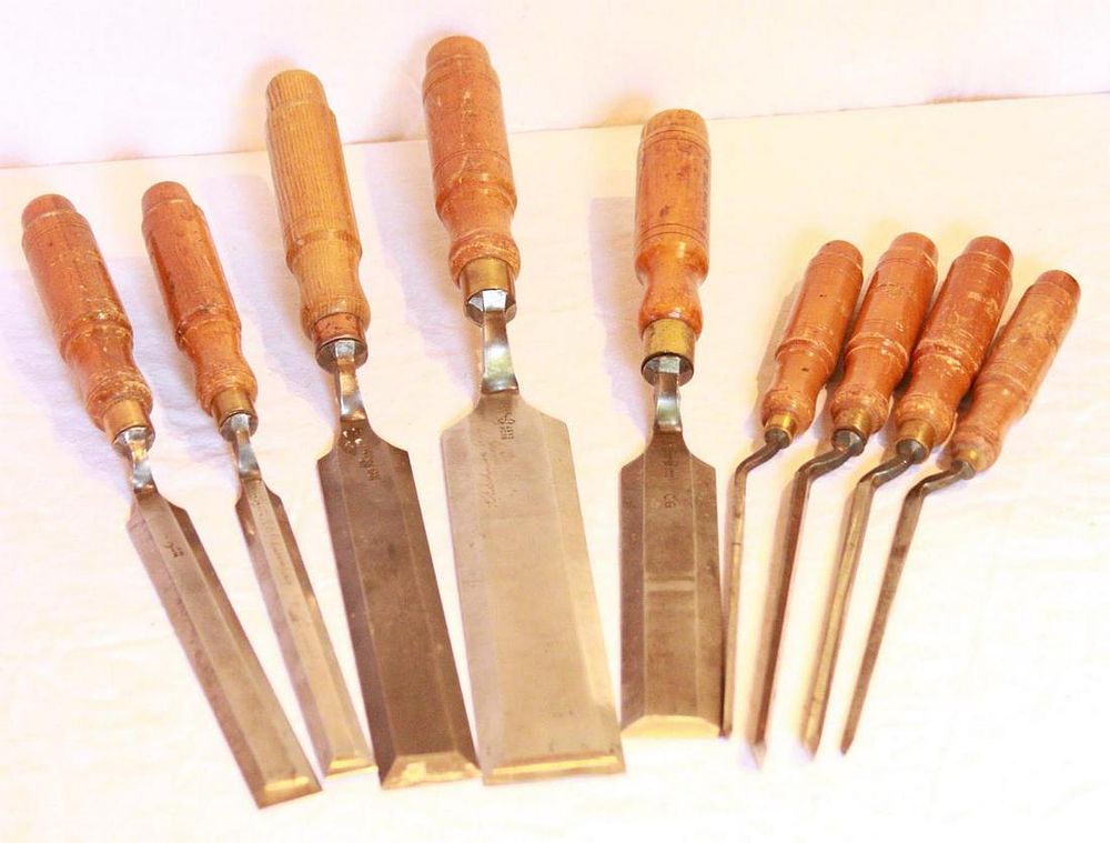 Lot 327: (9) Buck Bro. Chisels