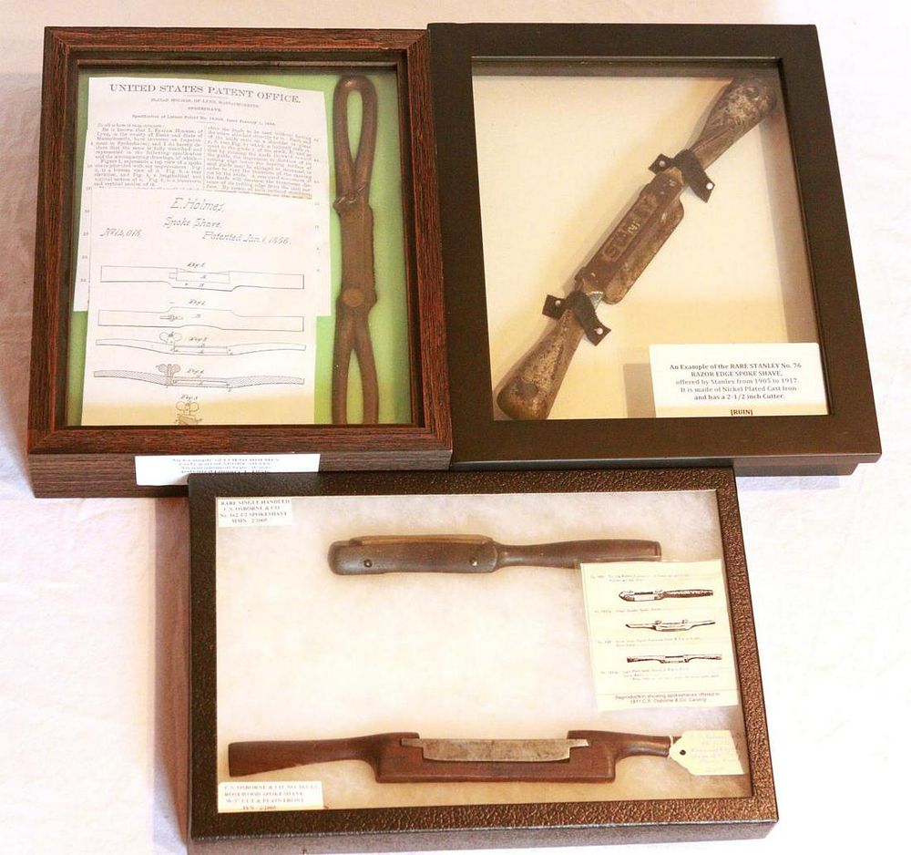 Lot 392: (4) Spoke Shaves