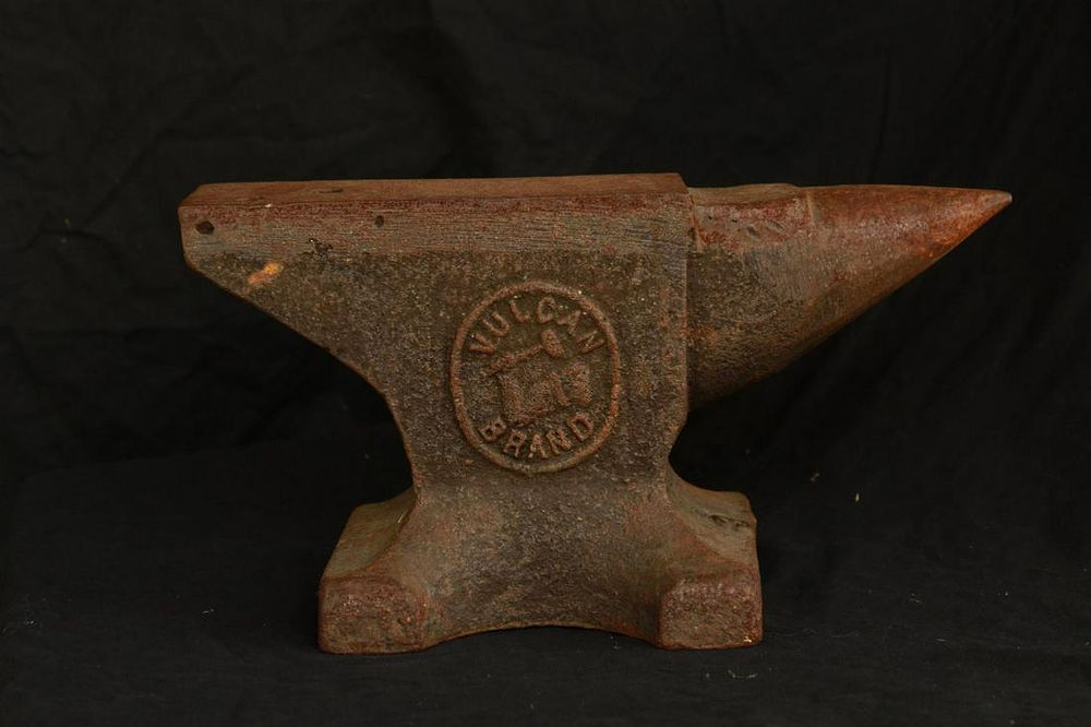 Lot 400: Vulcan #3 Anvil