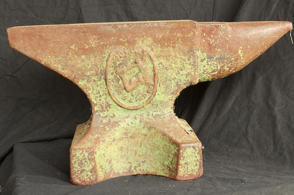Lot 407: Vulcan #10 Anvil