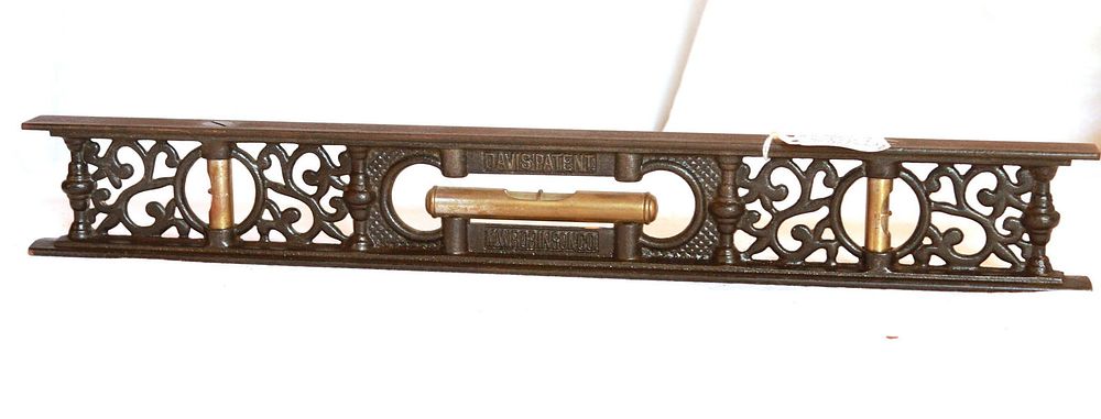 Lot 442: 18" M.W. Robinson Double Plumb & Level
