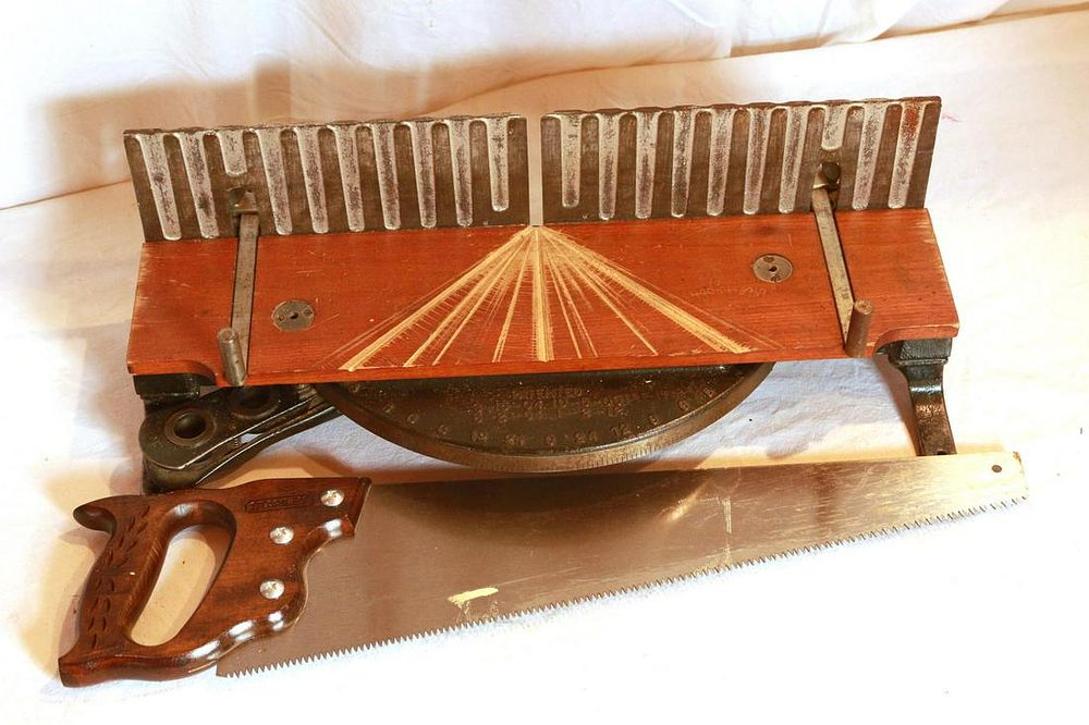 Lot 464: Stanley Mitre Box #358