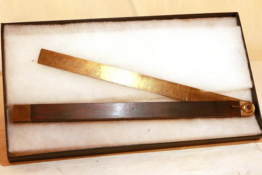 Lot 527: RARE Stanley #42½ Ship Carpenters Bevel
