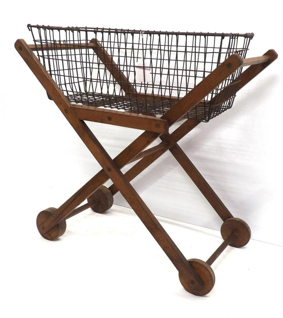 Lot 1004: Wire laundry basket