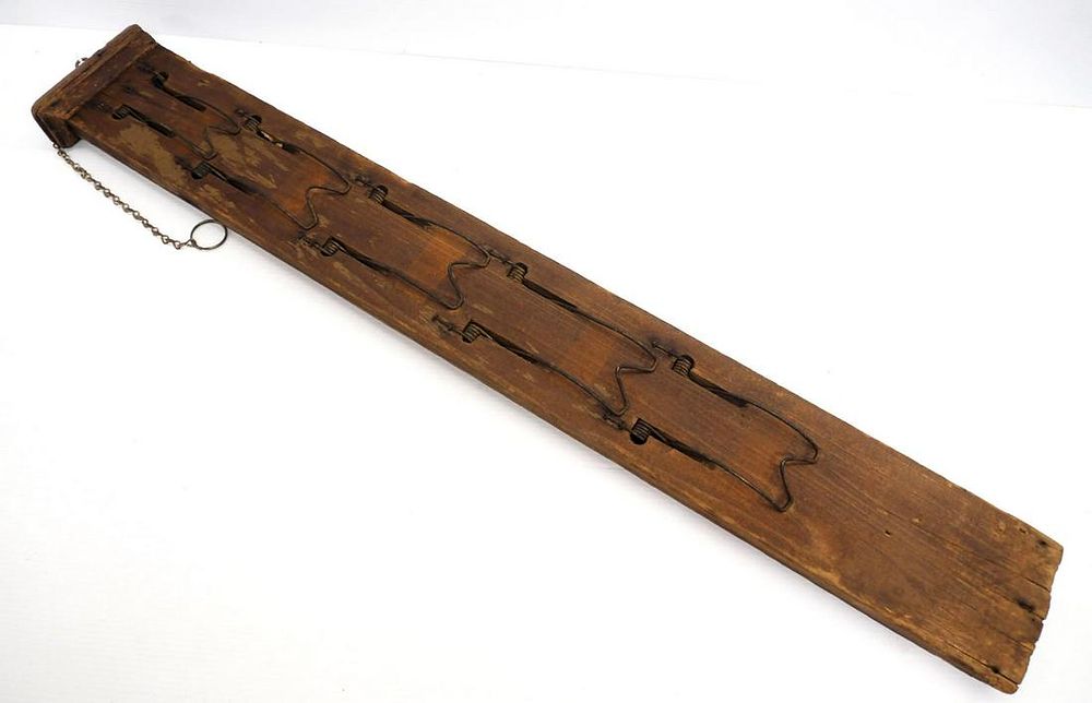 Lot 1005: Bill holder or corn dryer board