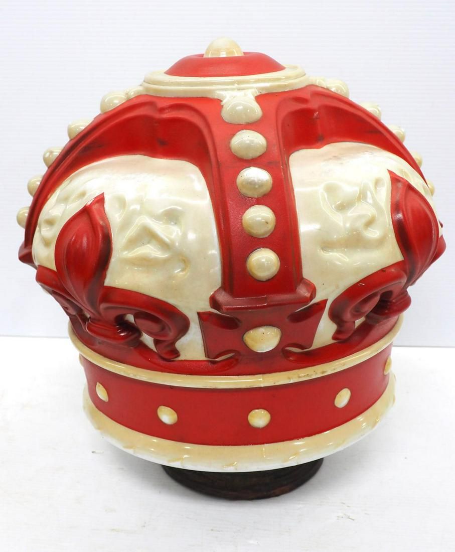 Lot 1106: Red Crown gas globe in original shipping box