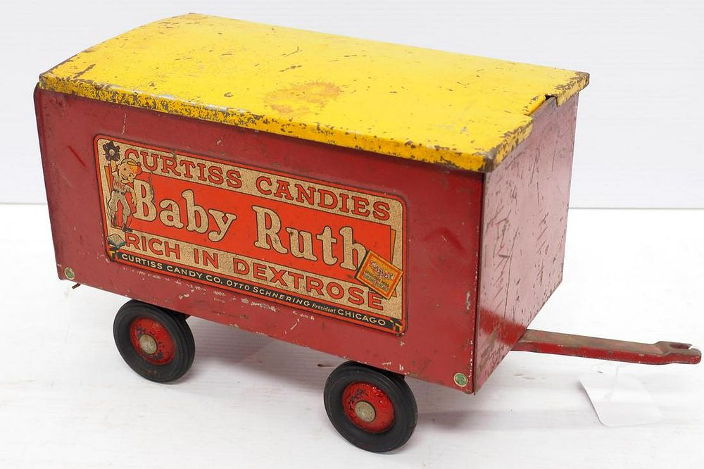 Lot 1107: Curtiss Candies toy truck trailer