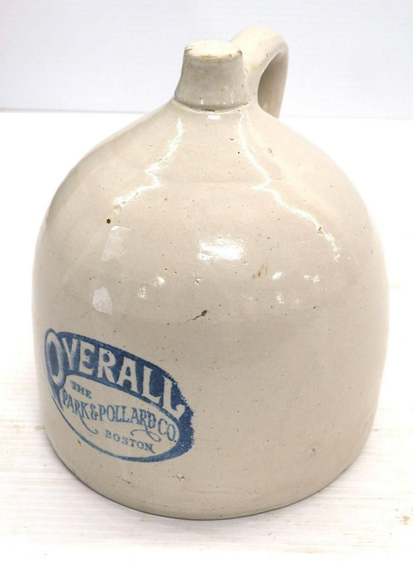 Lot 1118: Crock Overall chick fountain