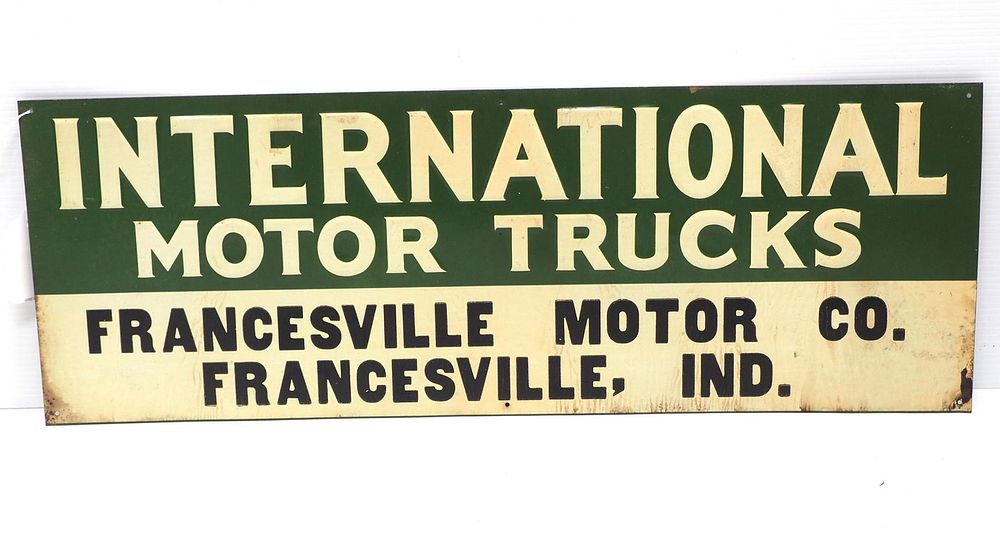 Lot 1154: International Motor Trucks sign