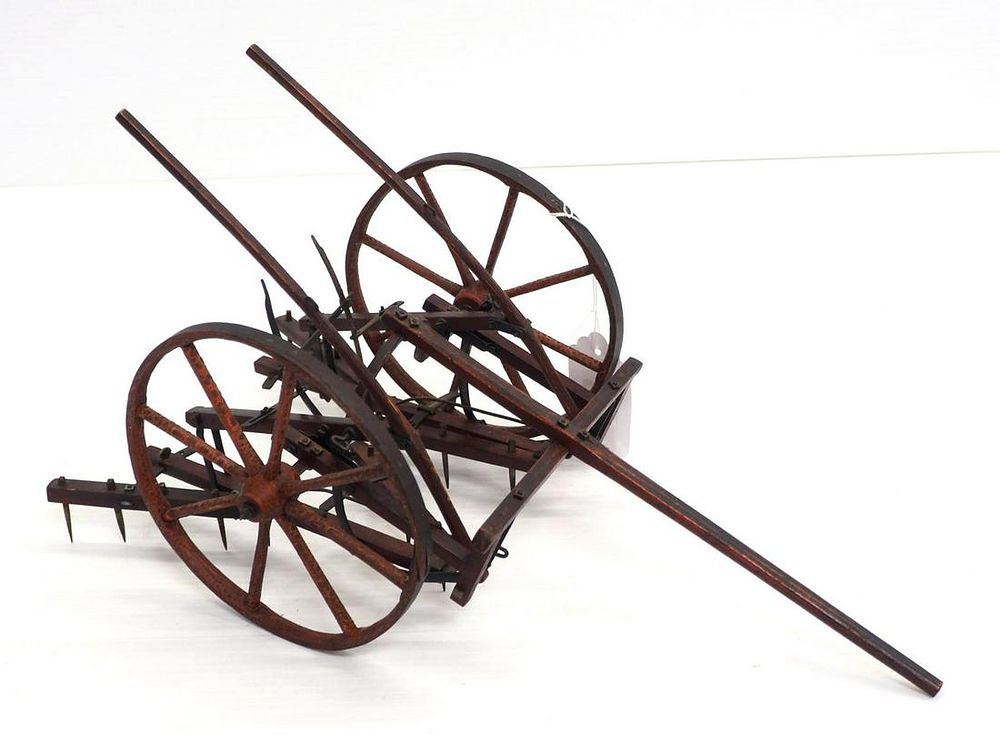 Lot 1191: Salesman sample horse-drawn cultivator