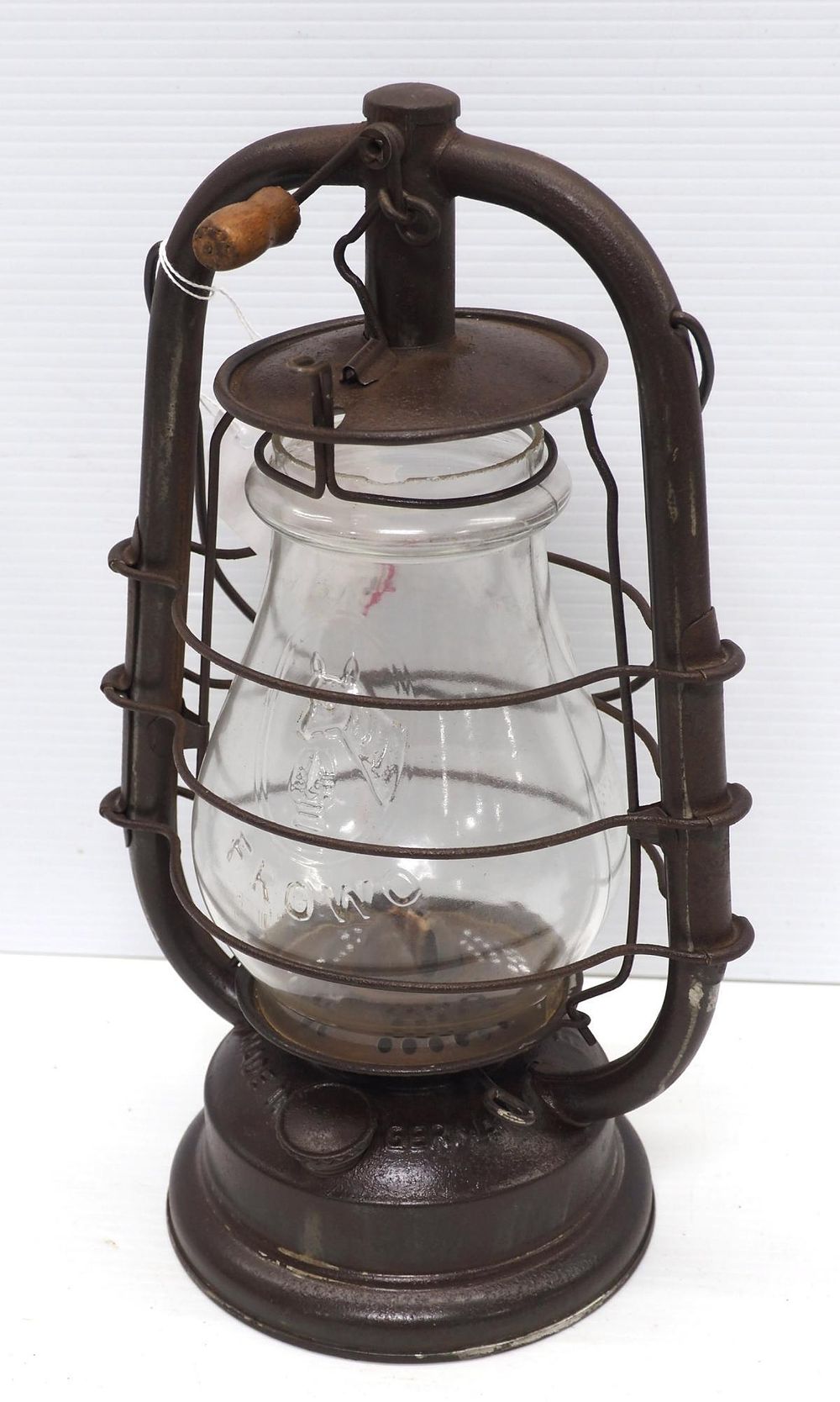 Lot 1246: Frowo barn lantern