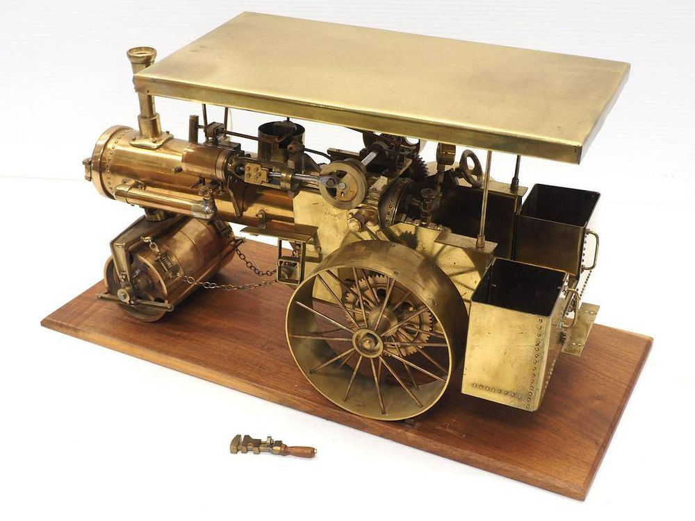 Lot 1281: Brass model Case steam engine roller