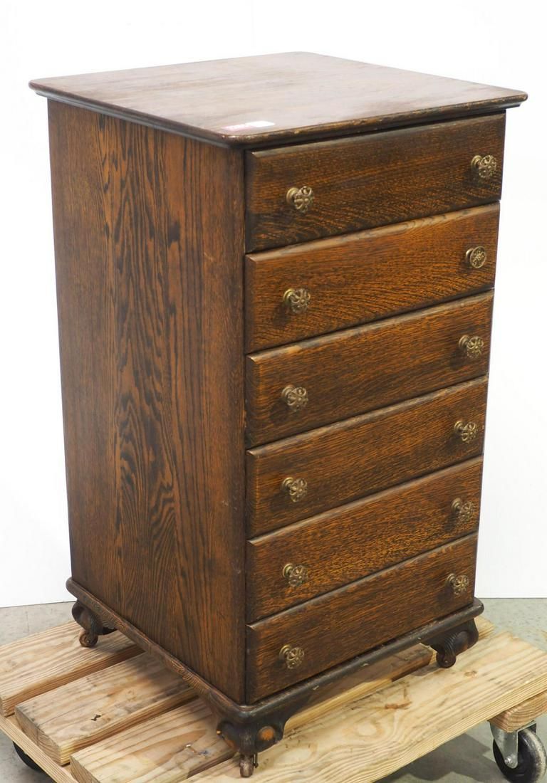 Lot 1285: Oak 6-drawer phonograph music rolls cabinet