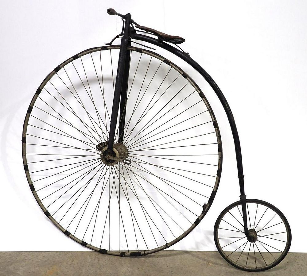 Lot 1318: American Rudge Co. early high wheel bicycle