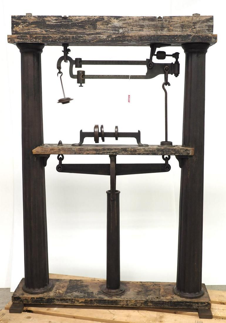 Lot 1327: Feed mill scales