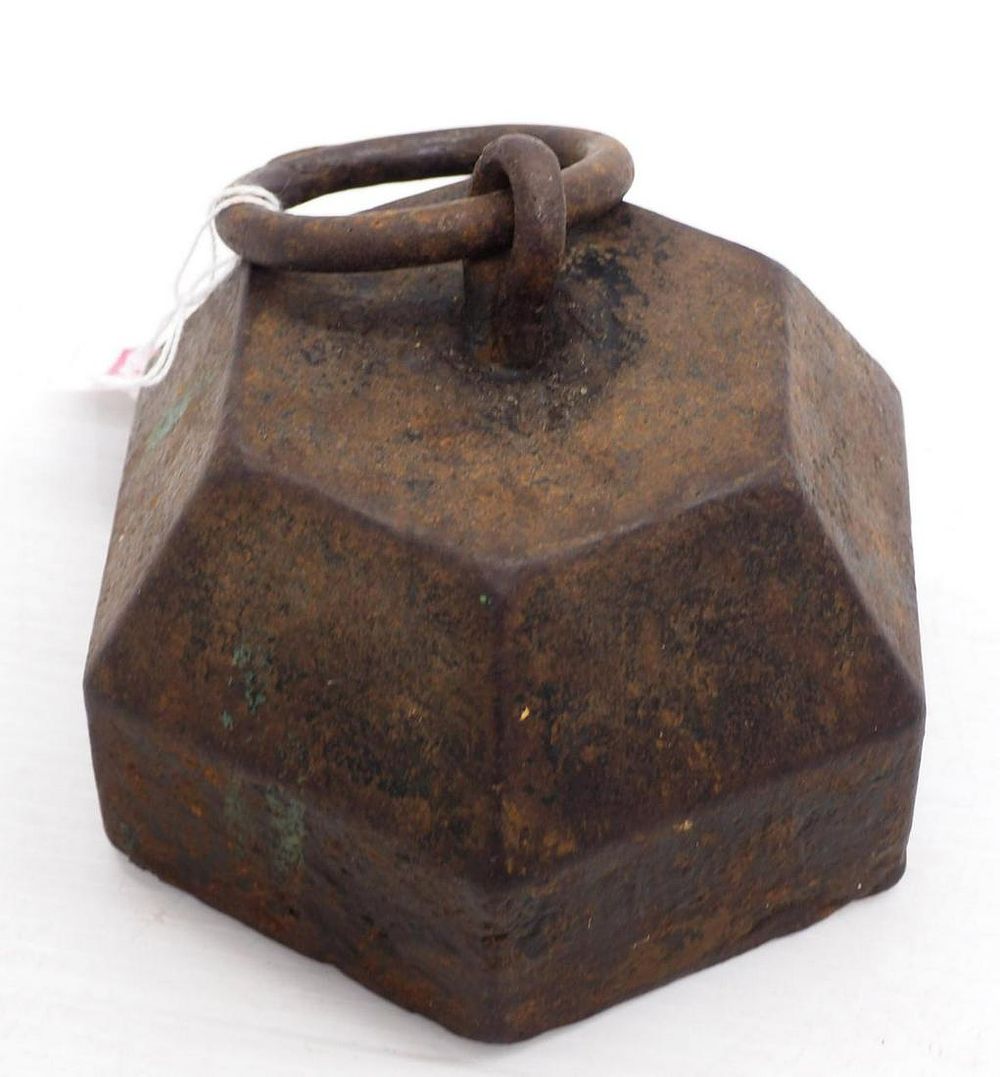 Lot 1336: Cast iron horse tie