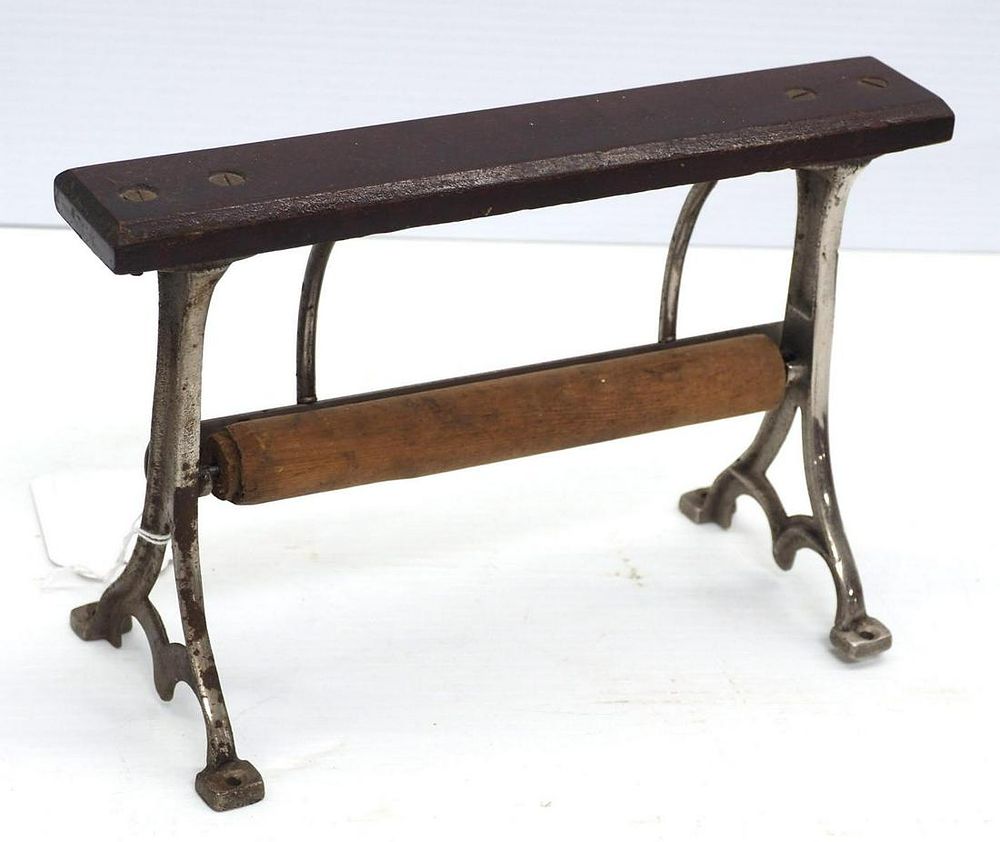 Lot 1404: Salesman sample wrapping paper holder