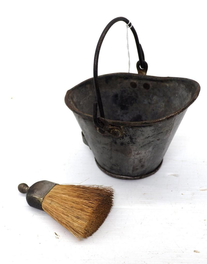 Lot 1412: Salesman sample mop bucket and broom