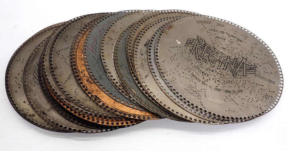 Lot 1433: (40) Disc records, mostly Regina, 15"