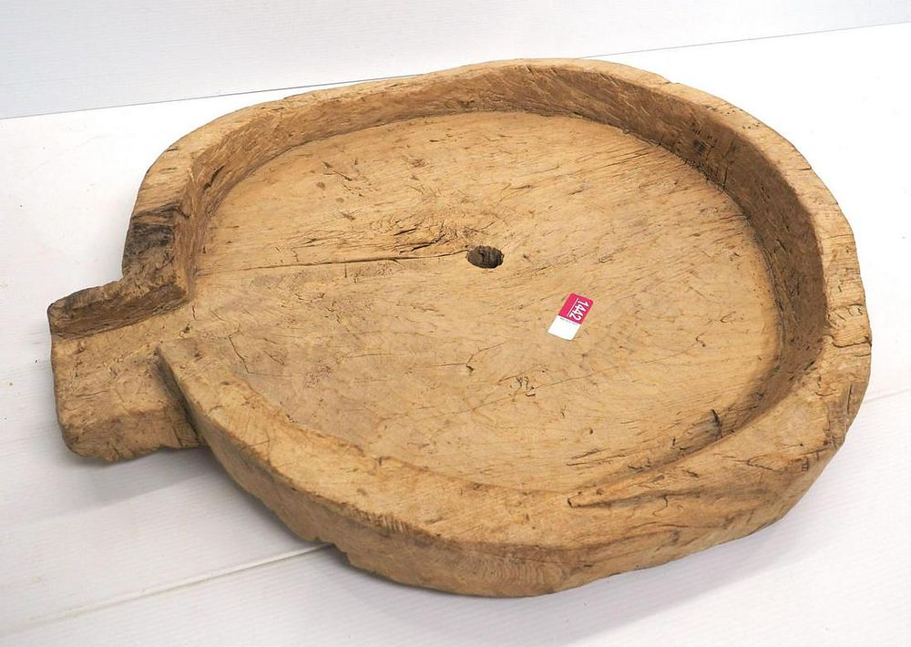 Lot 1442: Wooden butter-working board