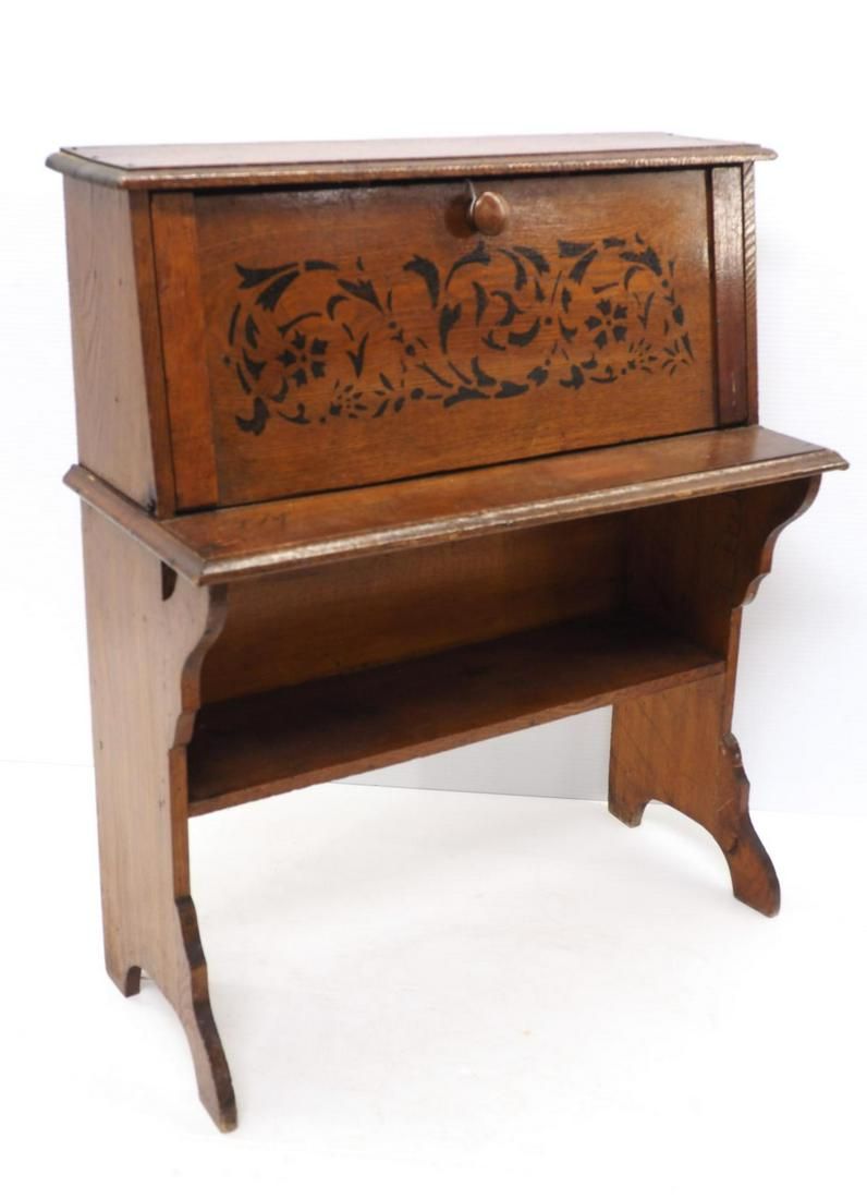 Lot 17: Child's Desk