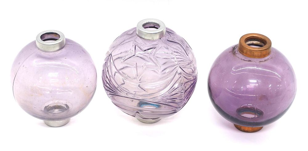 Lot 31: (3) Lightning rod balls