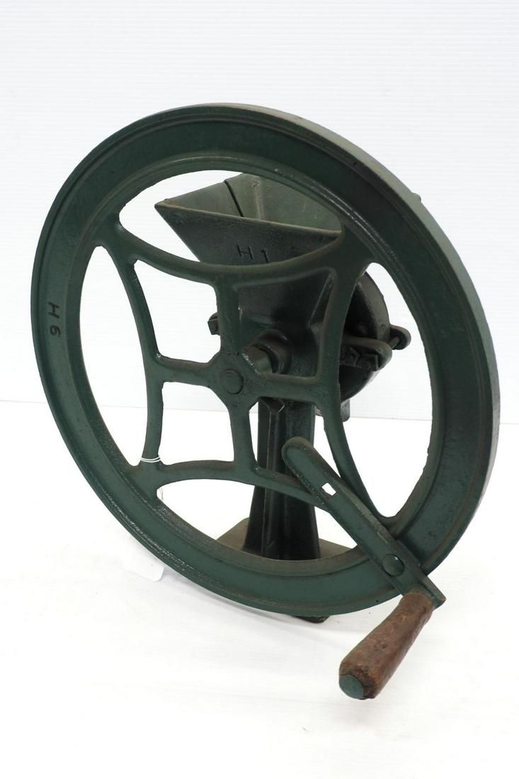 Lot 54: Lidgerwood Patent hand-crank grist mill