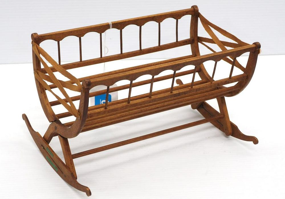 Lot 60: Wooden salesman sample baby cradle