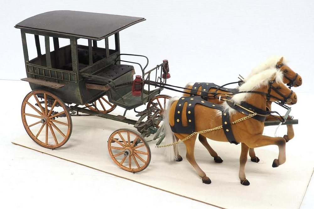 Lot 88: Horse-drawn model Omnibus carriage