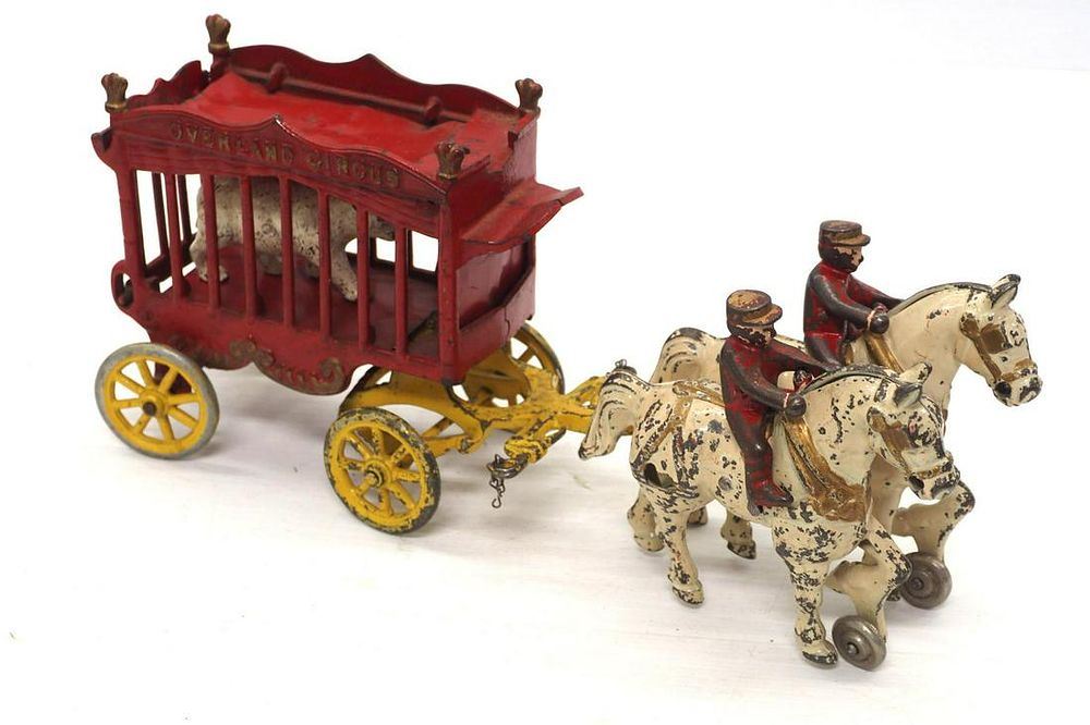 Lot 113: Kenton cast iron Overland horse-drawn Circus wagon