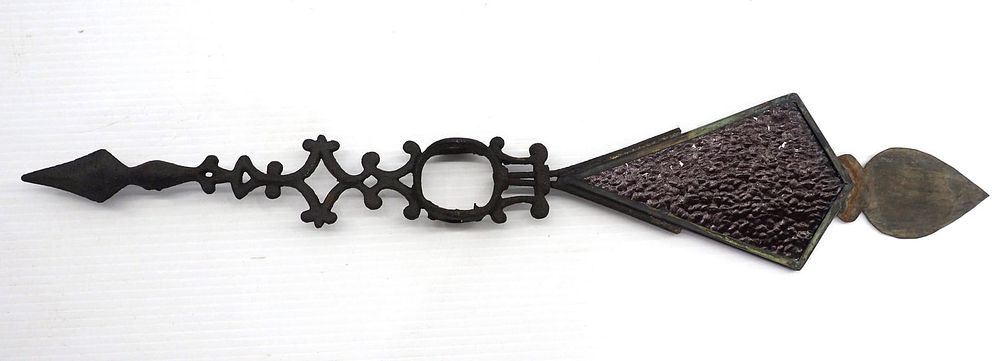 Lot 129: Kite tail weathervane arrow