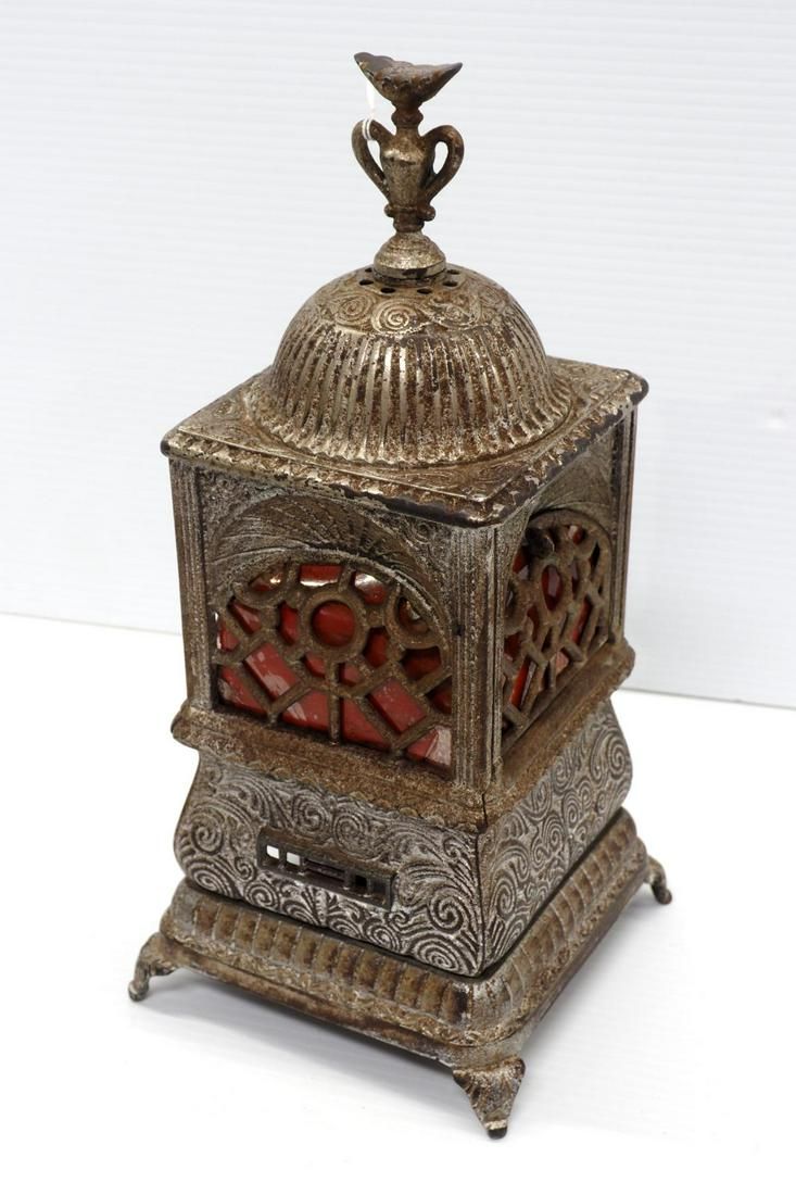 Lot 150: Pastime salesman sample parlor stove