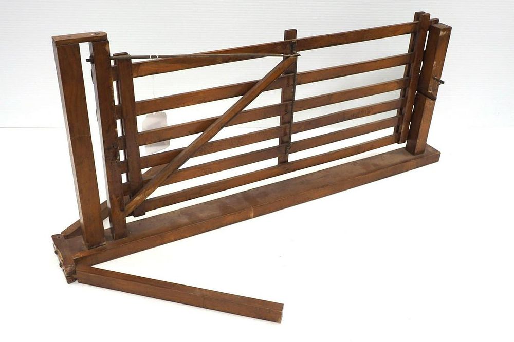Lot 183: Wooden salesman sample J. Fusselman farm gate