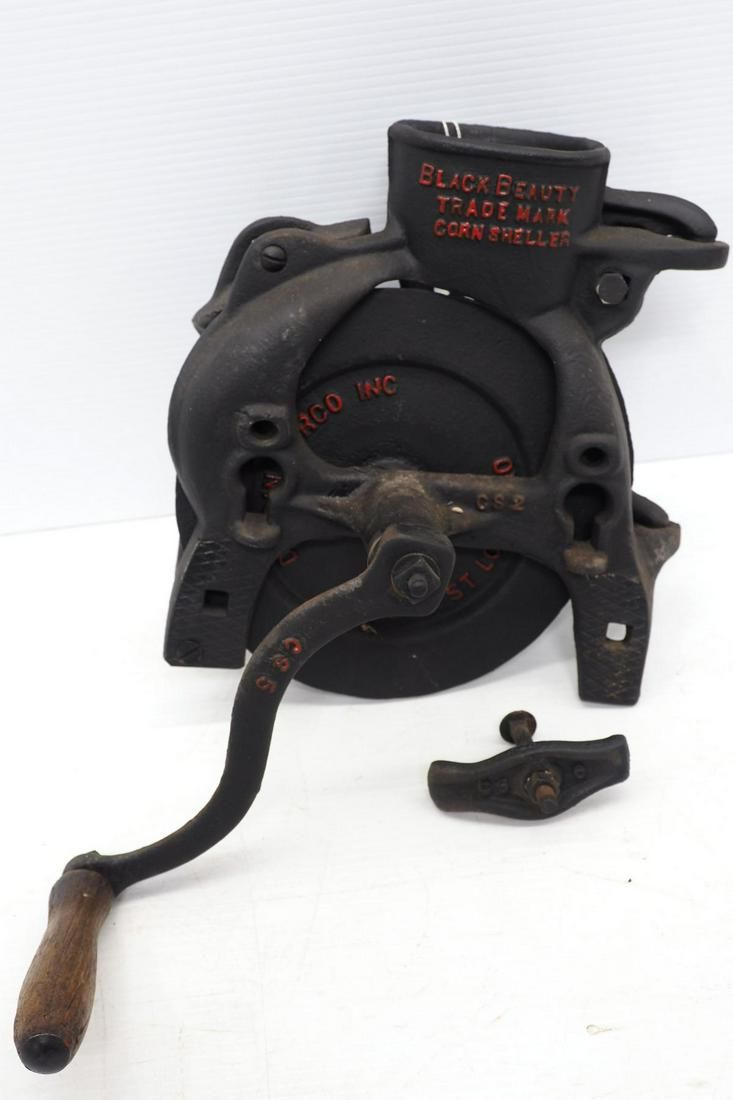 Lot 217: Black Beauty box-type corn sheller