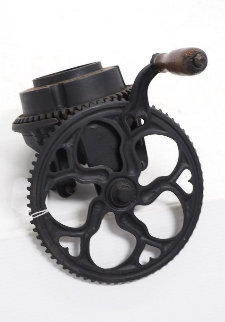Lot 228: Curtiss Goodard Right Speedy No.3 corn sheller