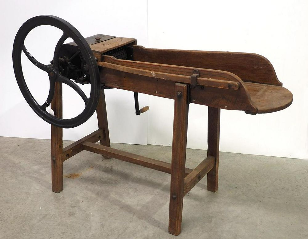 Lot 351: Hand-crank floor model stalk cutter