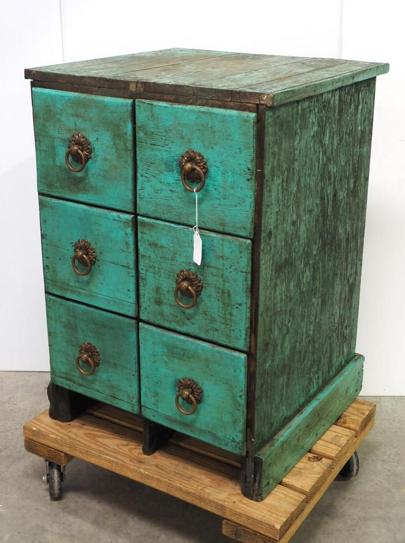 Lot 358: Homemade 6-drawer seed cabinet
