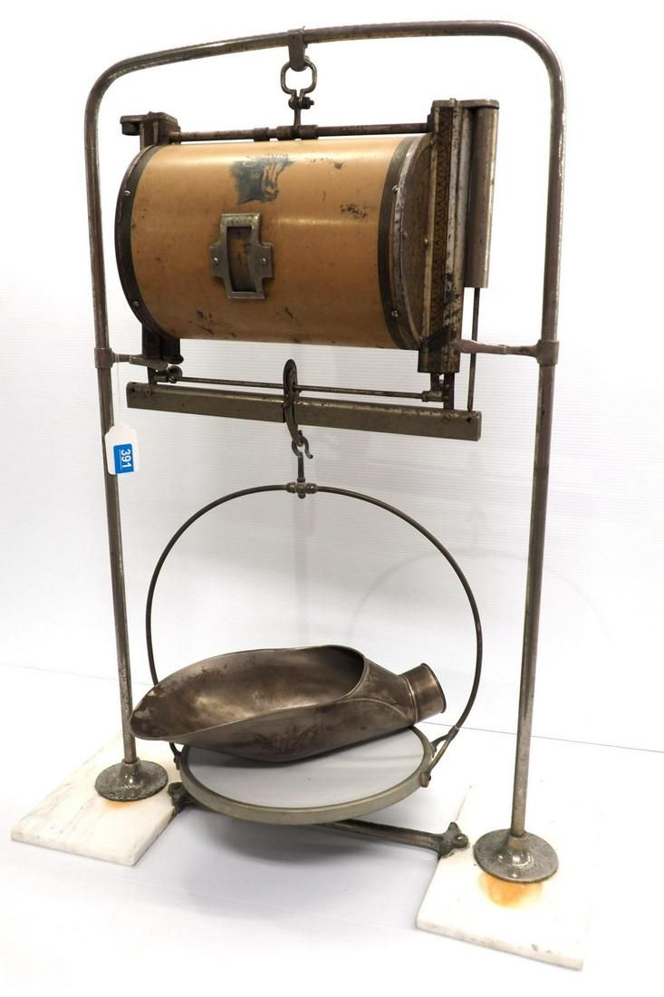 Lot 391: Hanging country store scales