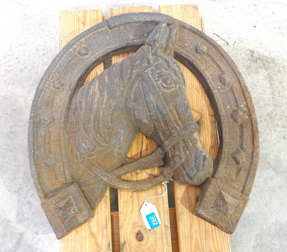 Lot 392: Cast iron horse head trade sign
