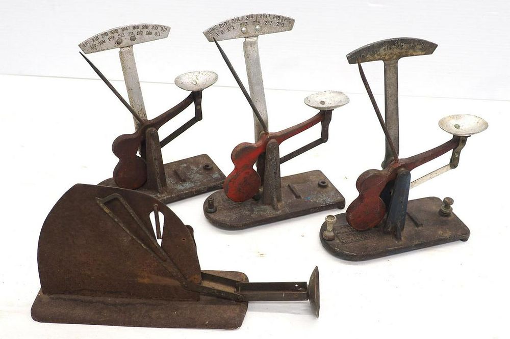 Lot 401: (4) Egg scales