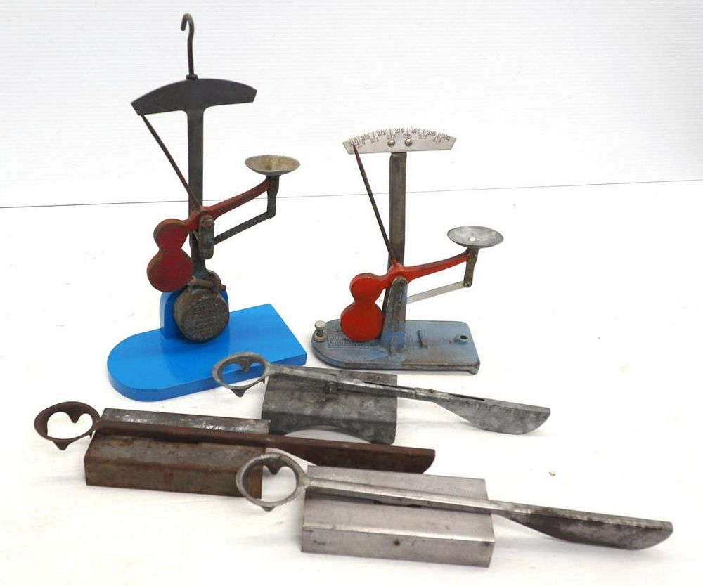 Lot 403: (5) egg scales