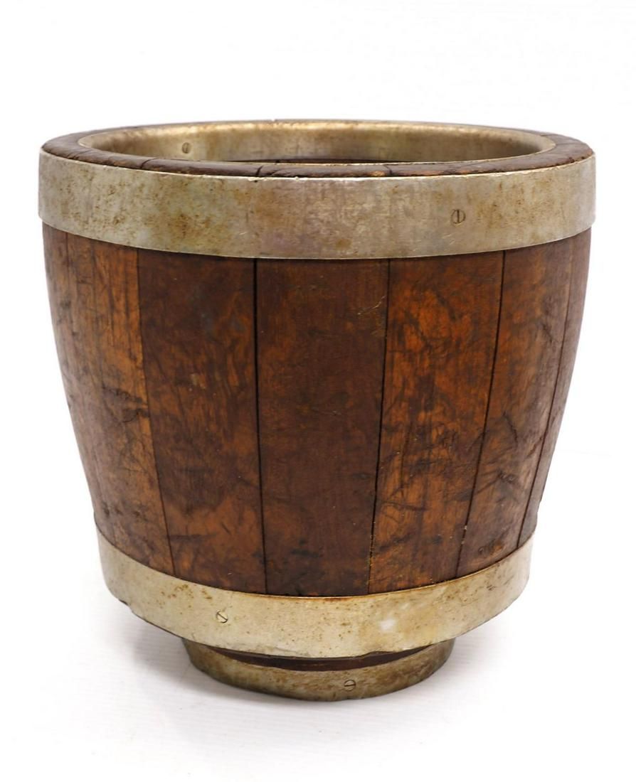 Lot 604: Wooden cheese mold