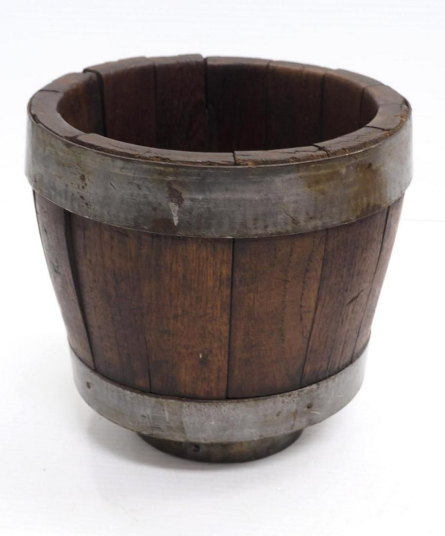 Lot 606: Wooden cheese mold, 7"H