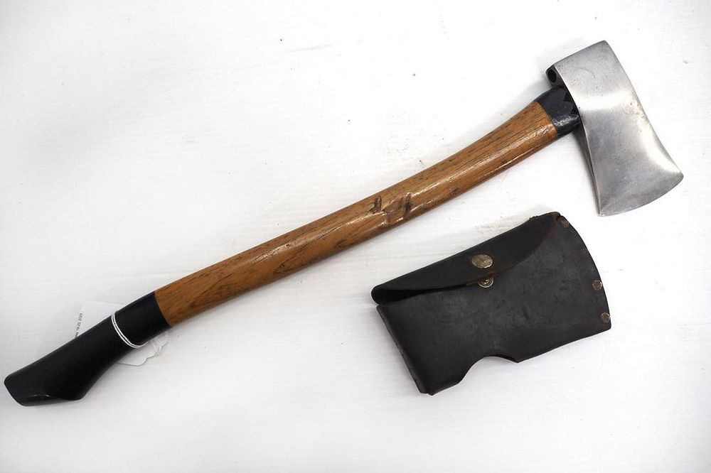 Lot 608: Marble's Gladstone Michigan #10 Camf Axe