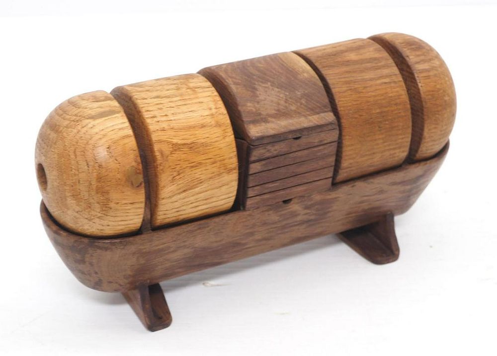 Lot 624: Wooden model hog oiler
