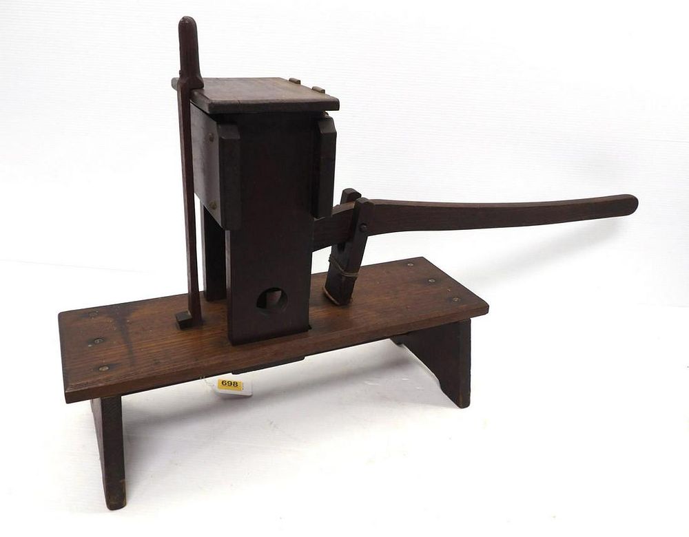 Lot 698: Primitive Nesbitt butter printer