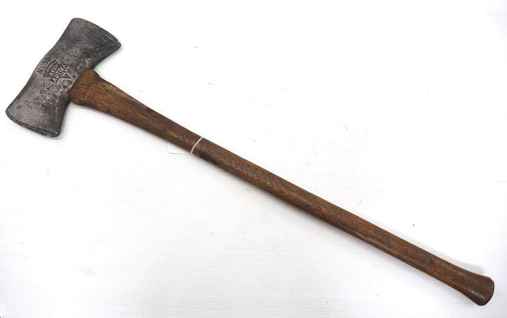 Lot 701: Keen Kutter No.50 double-edge axe