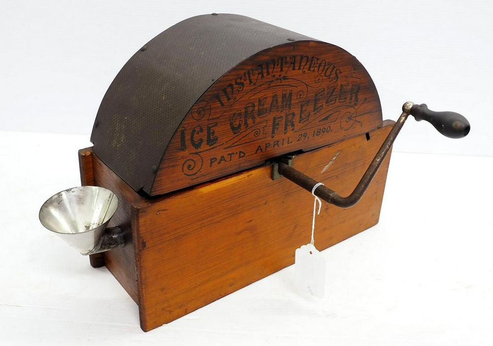 Lot 709: Instantaneous hand-crank ice cream freezer